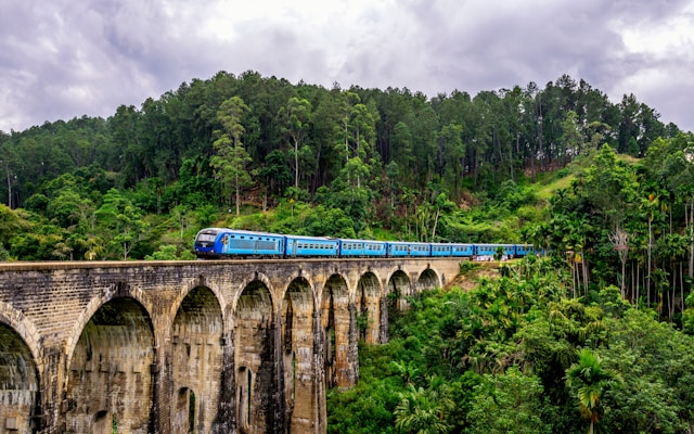 a train going over arches in sri lanka
